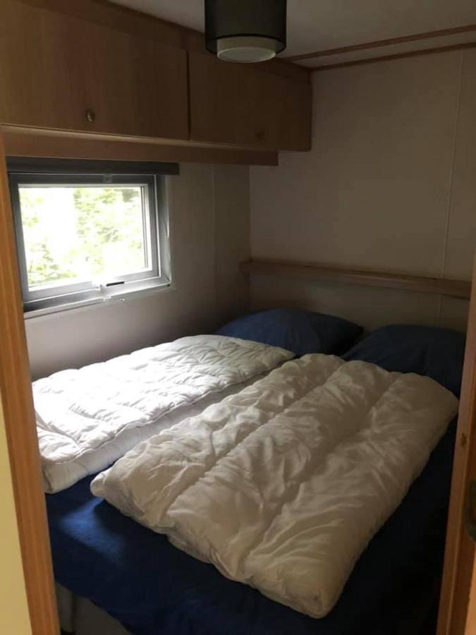 Chalet 4-5 Pers In Epe F16 Van Alle Gemakken Voorzien Max Aantal Volwassenen Is 4 ภายนอก รูปภาพ