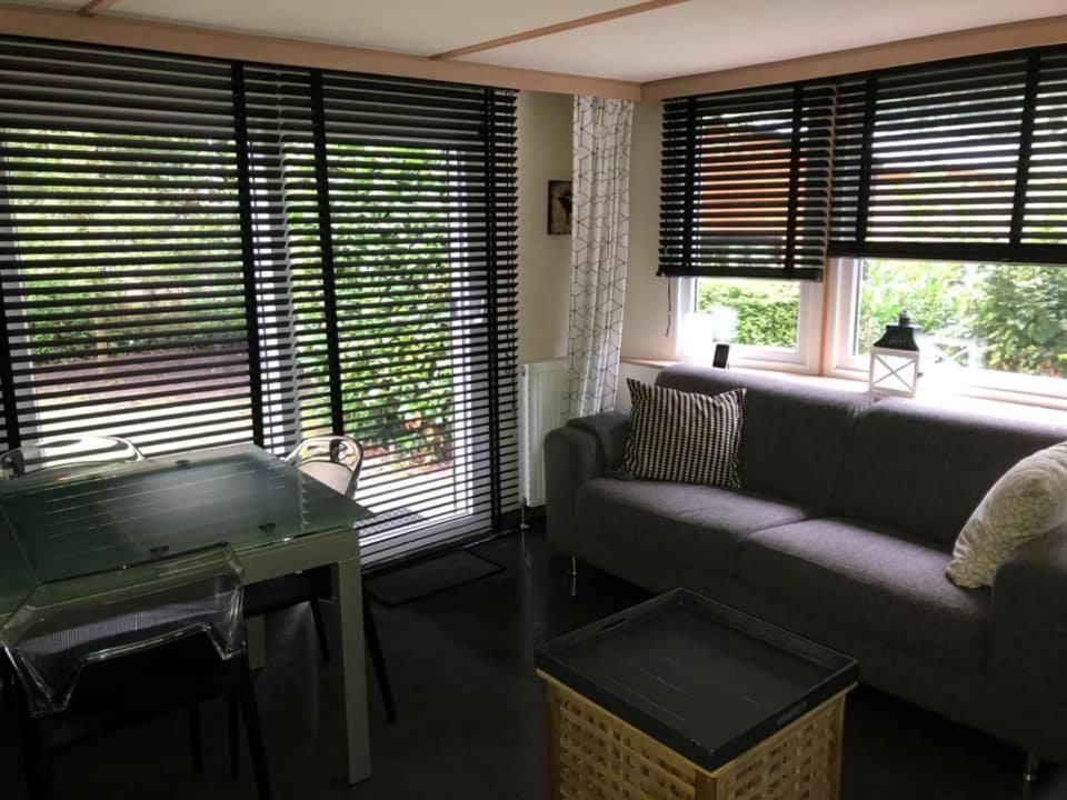 Chalet 4-5 Pers In Epe F16 Van Alle Gemakken Voorzien Max Aantal Volwassenen Is 4 ภายนอก รูปภาพ